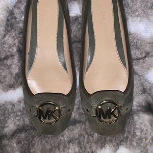 Michael Kors Fulton Flats 7.5 Olive Green Suede